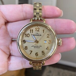 Shinola Women’s Watch
The Birdy 34mm Gold